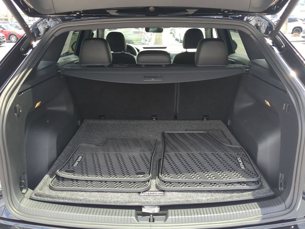 Certified 2023 Volkswagen Atlas Cross Sport SEL AWD/4WD image 10