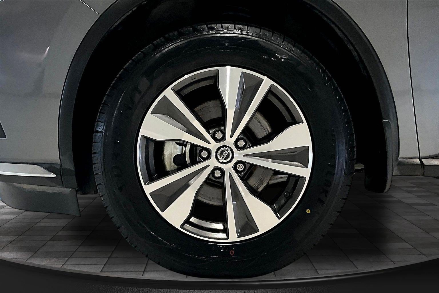 Used 2022 Nissan Murano SV AWD/4WD image 33