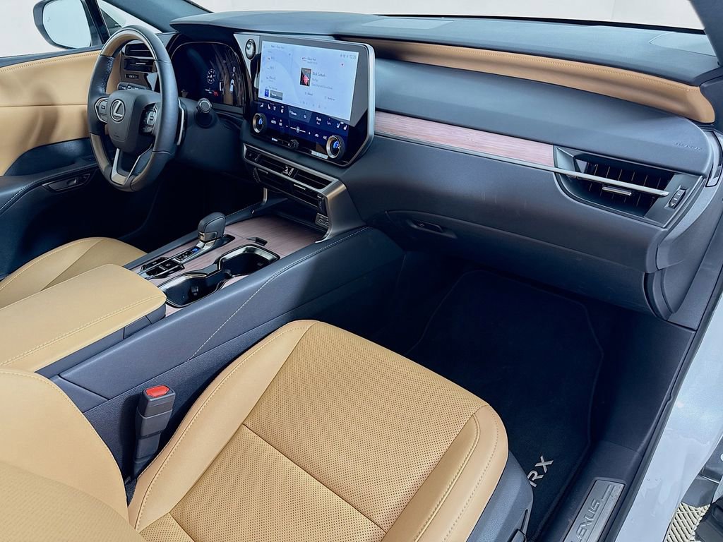Used 2025 Lexus RX 350 Premium w/ Accessory Package (Z1) image 30