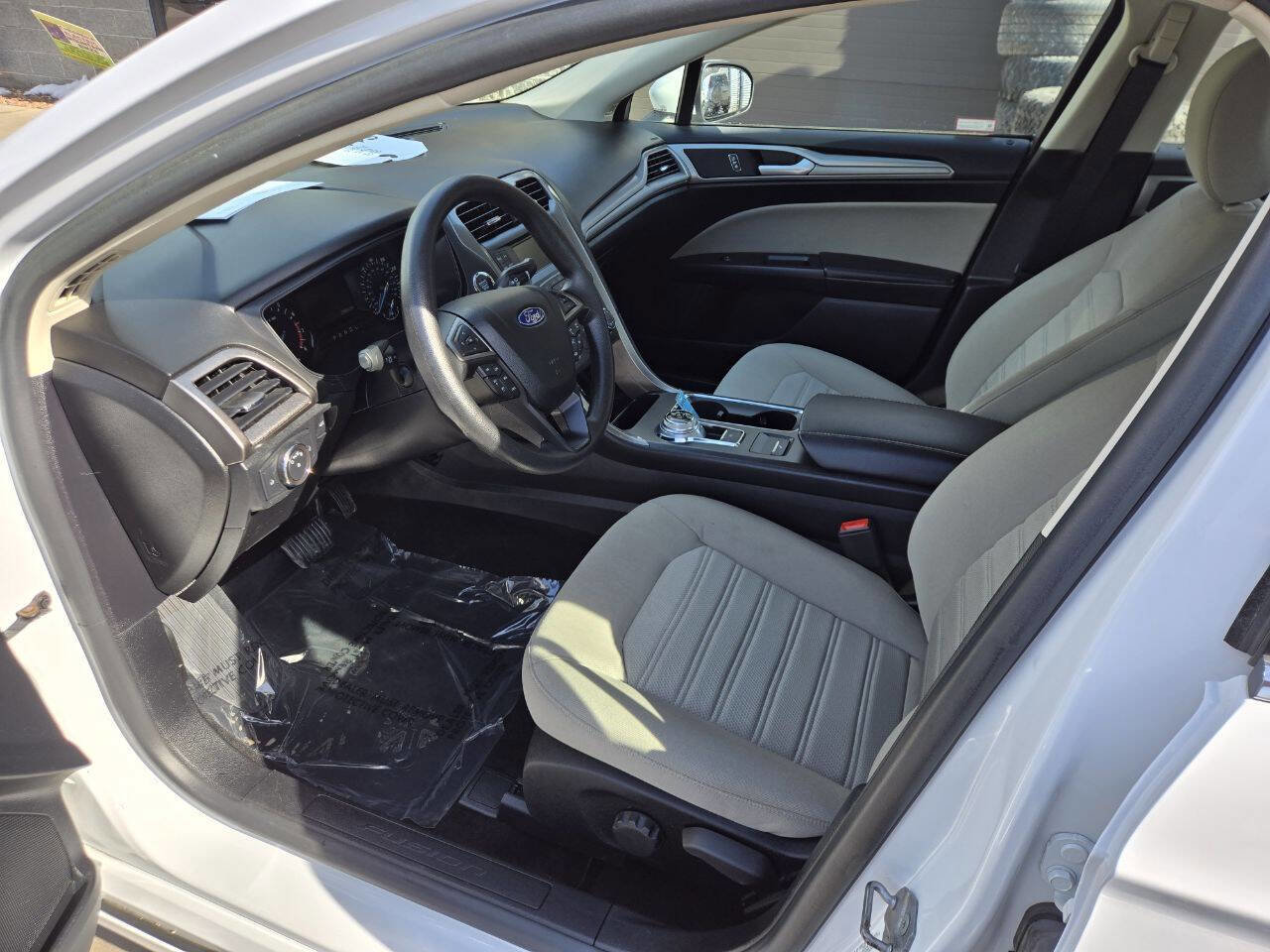 Used 2019 Ford Fusion S image 10