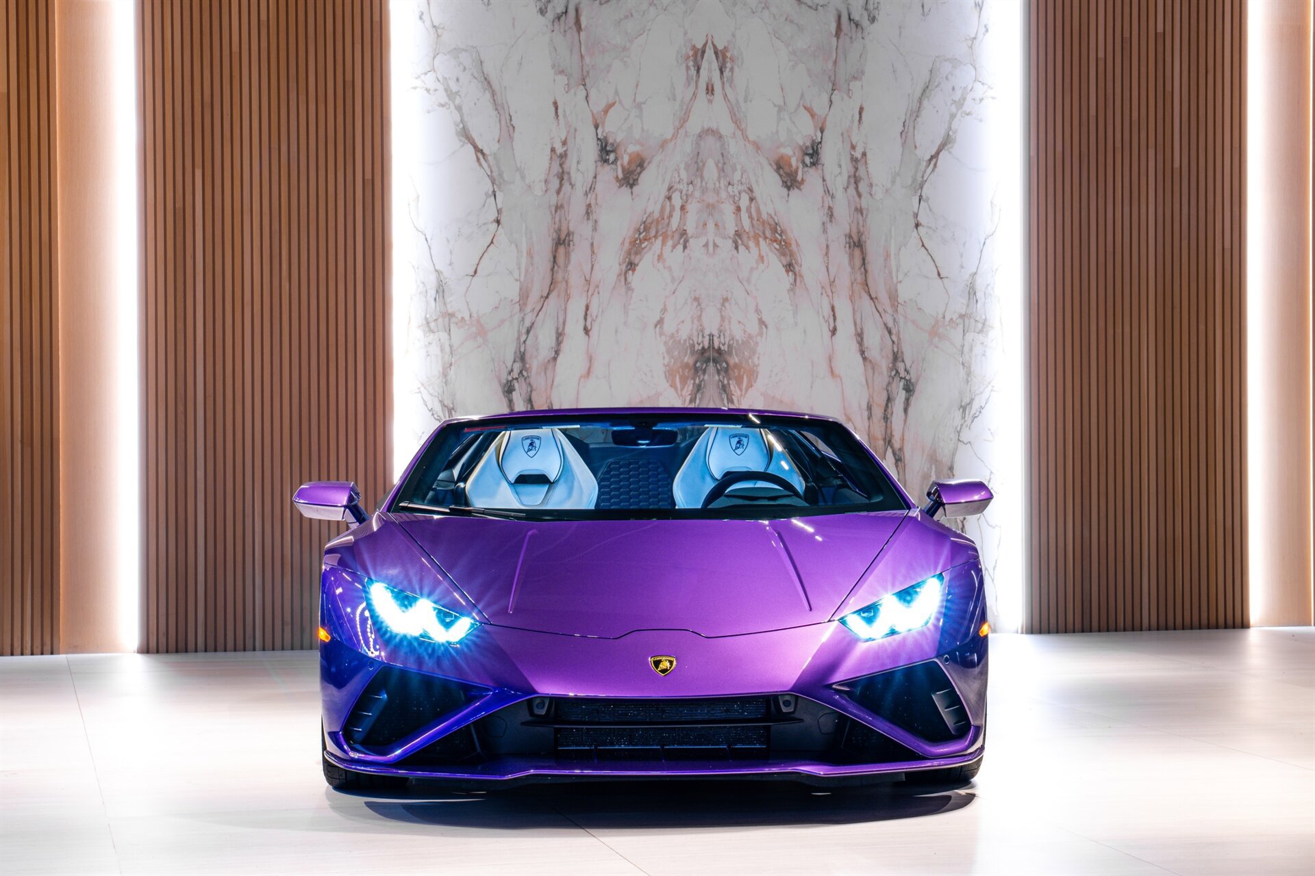 Used 2023 Lamborghini Huracan EVO RWD image 3