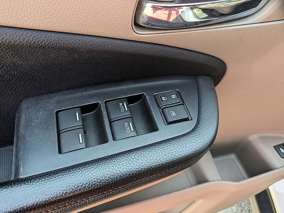 Used 2021 Honda Pilot EX-L image 16