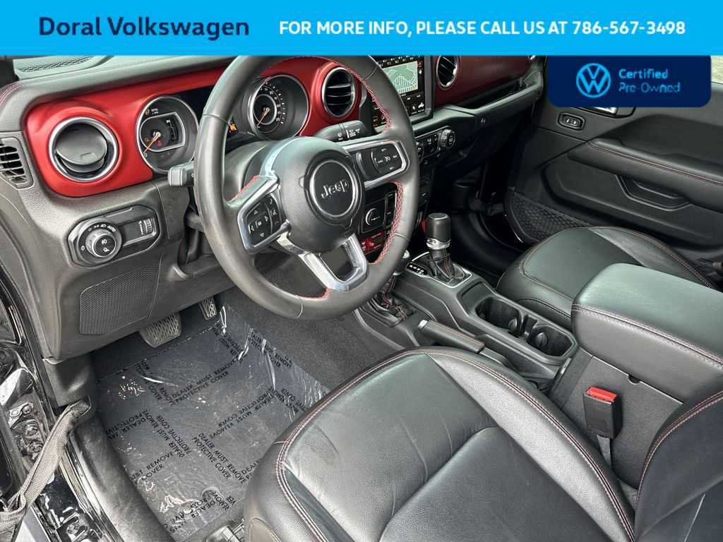 Used 2023 Jeep Gladiator Rubicon w/ Dual Top Group AWD/4WD image 13