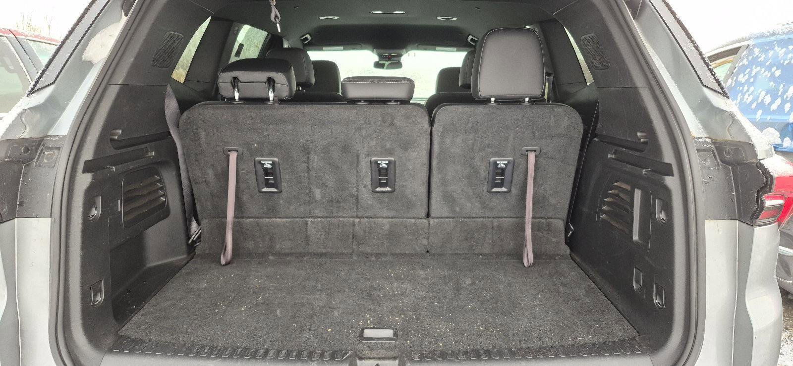 Used 2025 Buick Enclave Preferred image 5