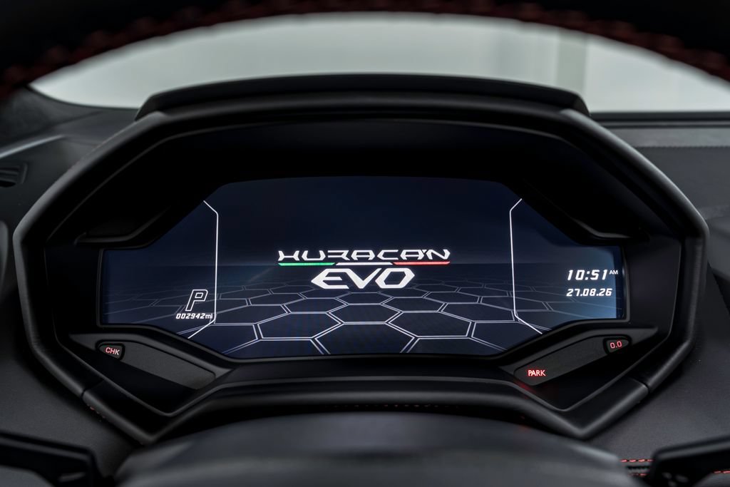 Used 2023 Lamborghini Huracan EVO RWD image 14