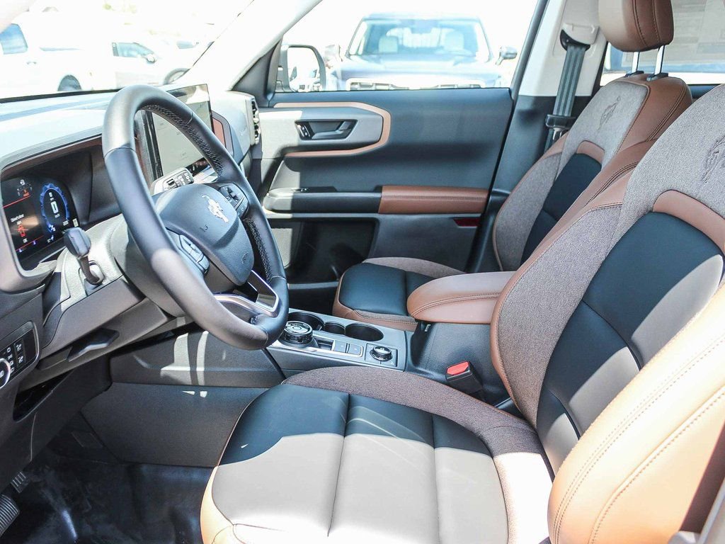 New 2025 Ford Bronco Sport Outer Banks w/ Sasquatch Outer Banks Package image 18