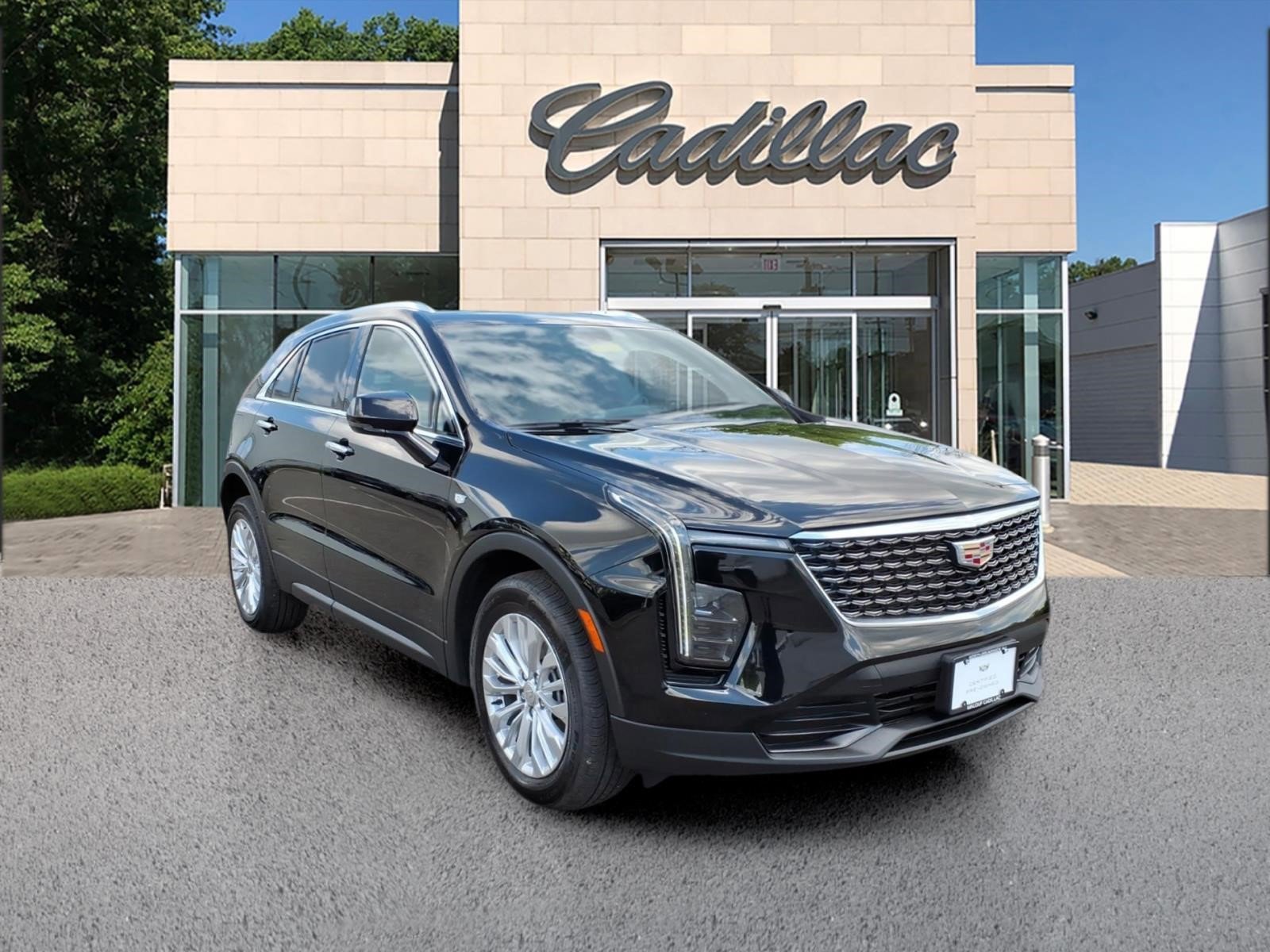 Certified 2024 Cadillac XT4 Luxury w/ Cold Weather Package AWD/4WD image 7