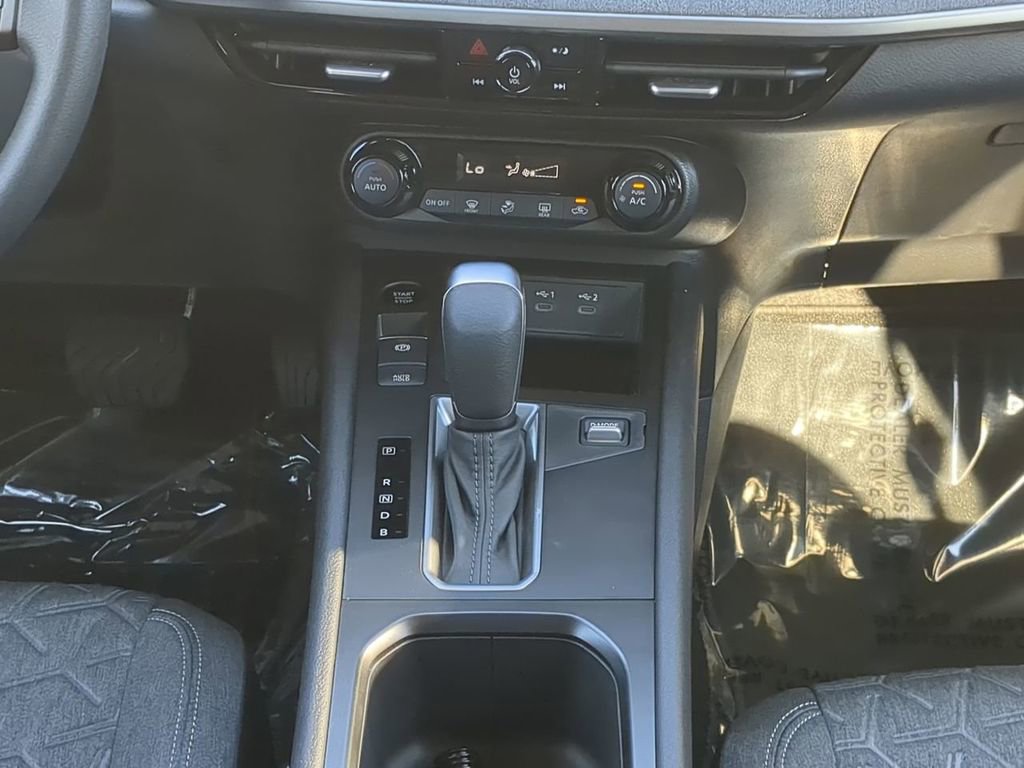 New 2026 Nissan Kicks SV image 18