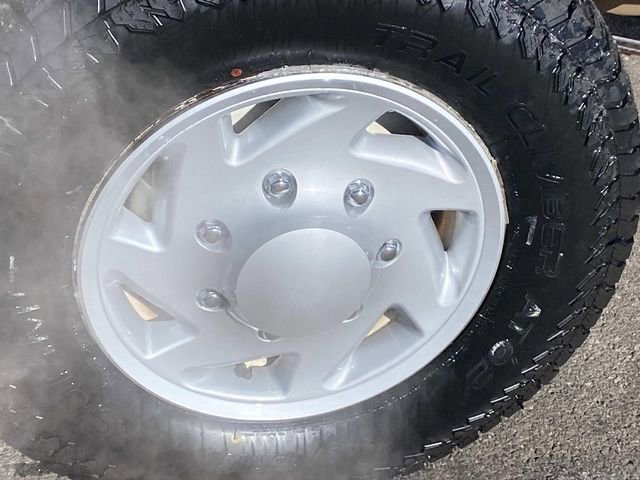 Used 2014 Ford E-350 and Econoline 350 Super Duty w/ Power Windows & Locks Group RWD image 19