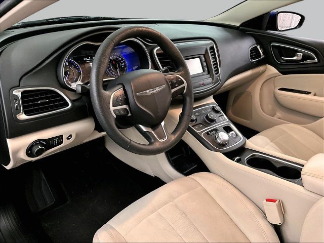 Used 2015 Chrysler 200 Limited FWD image 13