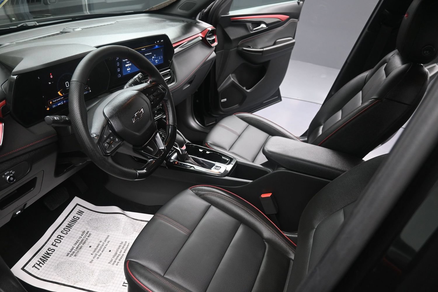 Used 2024 Chevrolet TrailBlazer RS w/ Convenience Package AWD/4WD image 28