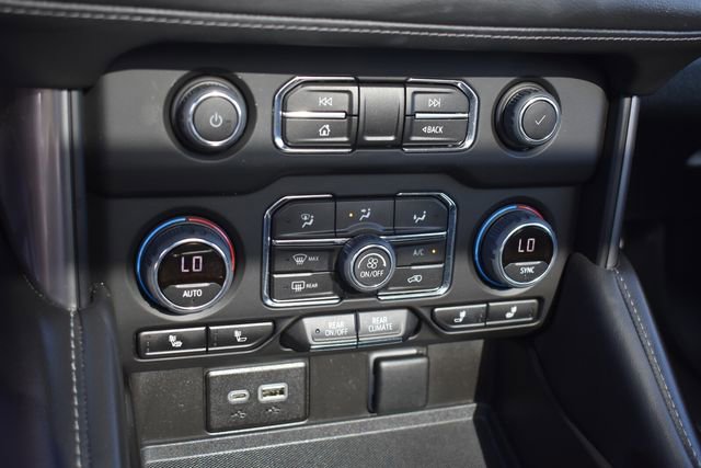 Certified 2023 Chevrolet Suburban Z71 w/ Z71 Off-Road Package AWD/4WD image 35