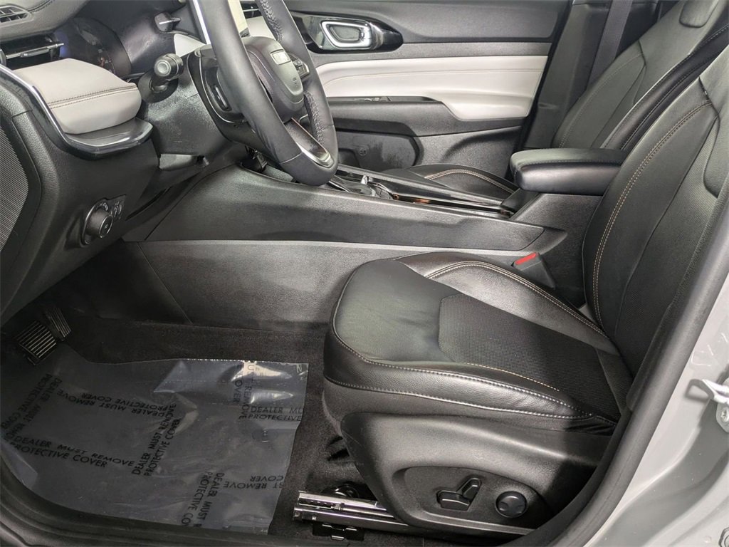 Certified 2023 Jeep Compass Limited image 10