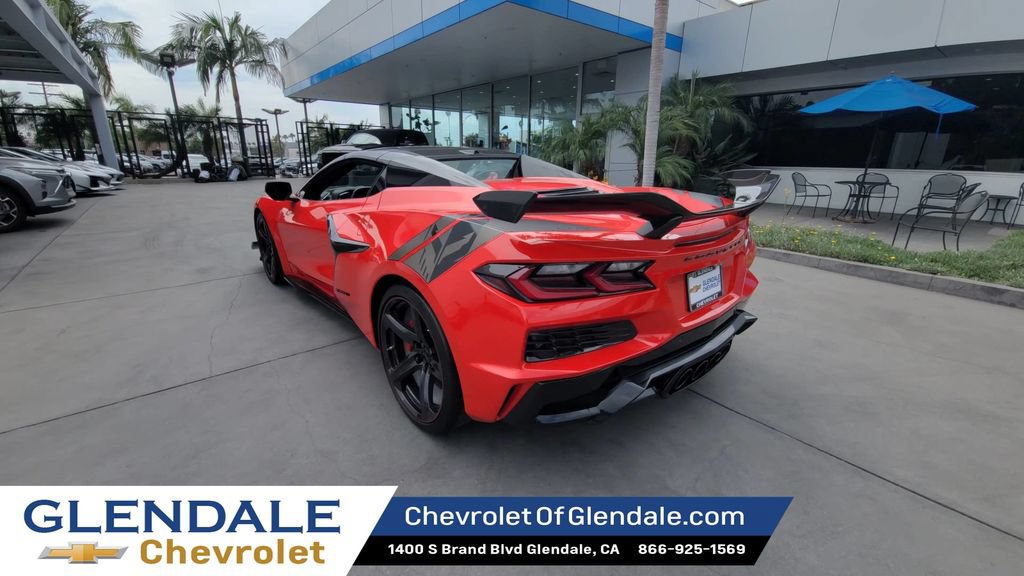 Used 2024 Chevrolet Corvette Z06 w/ Z07 Performance Package RWD image 6
