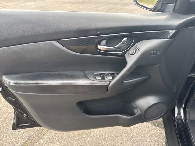 Used 2019 Nissan Rogue SL FWD image 15