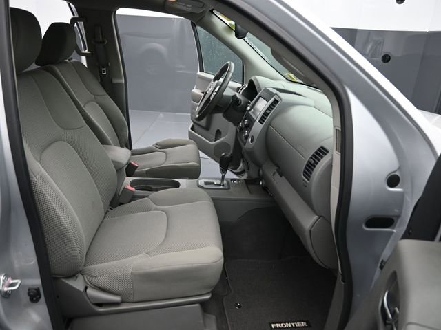 Used 2021 Nissan Frontier SV image 16