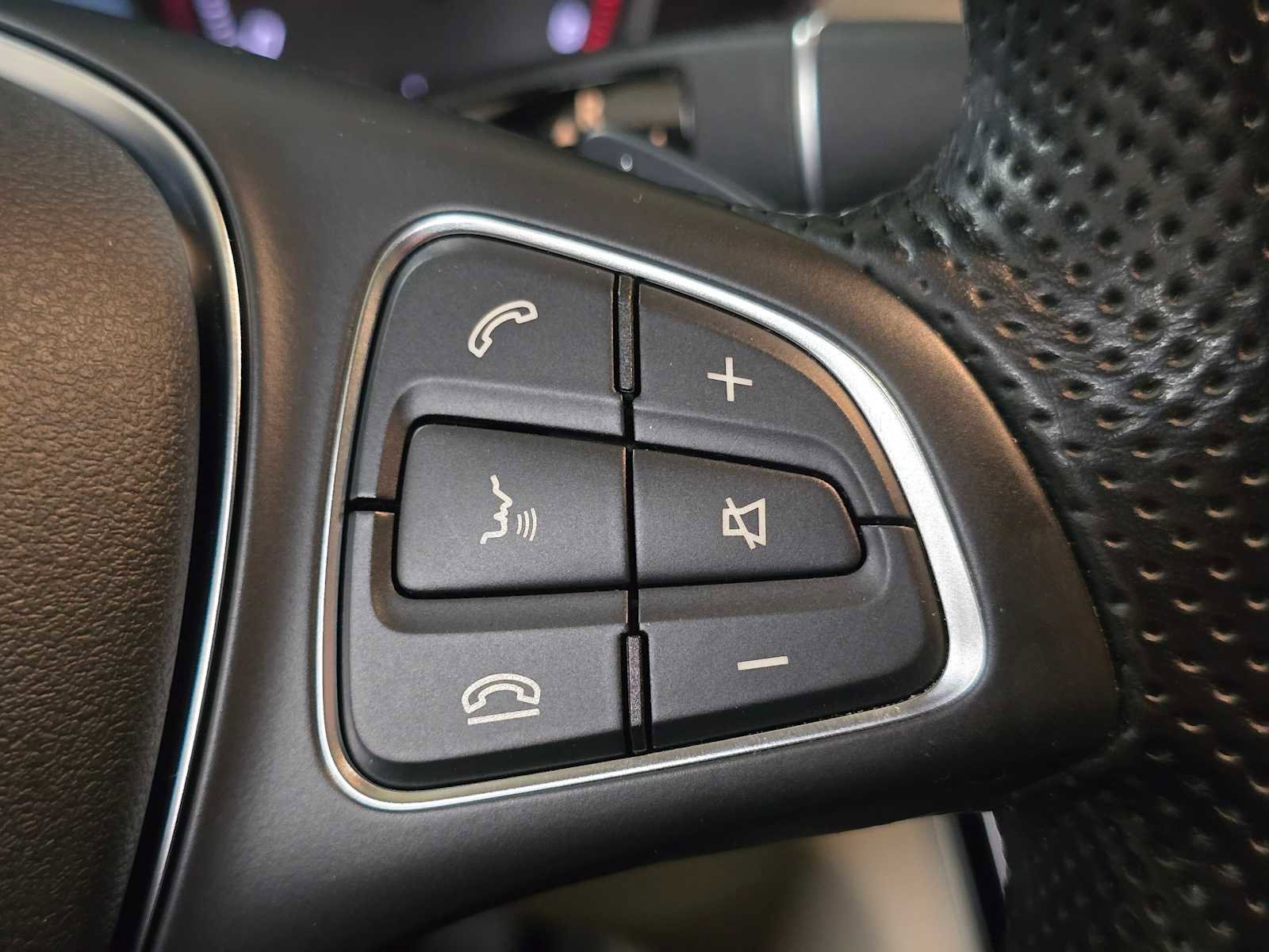 Used 2017 Mercedes-Benz C 300 Sedan image 35