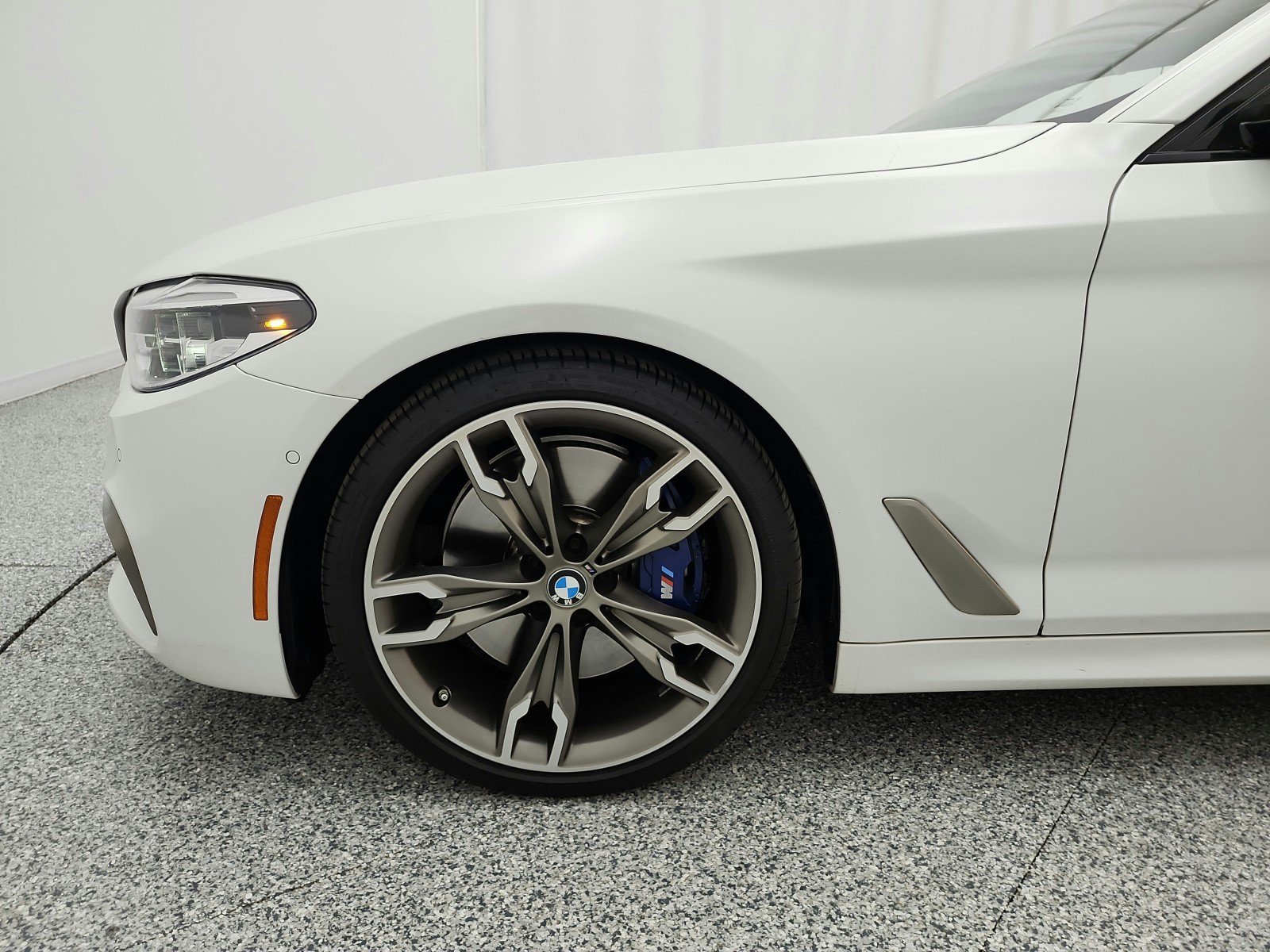 Used 2019 BMW M550i xDrive w/ Premium Package 2 AWD/4WD image 17
