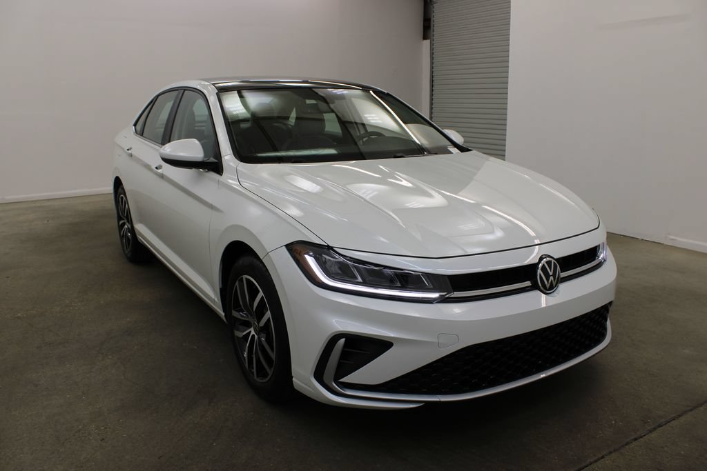 New 2026 Volkswagen Jetta SE FWD image 6