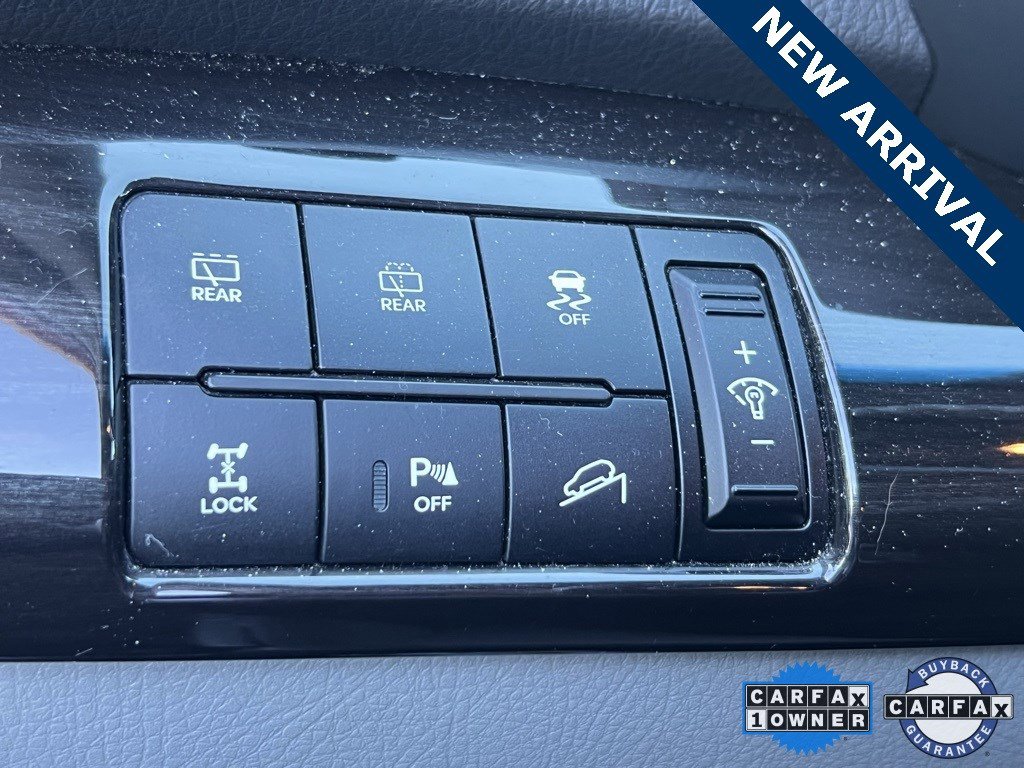 Used 2011 Kia Sorento LX w/ Convenience Pkg image 13