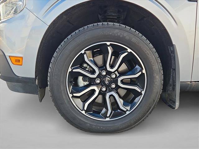 Used 2023 Ford Maverick Lariat w/ Lariat Luxury Package FWD image 23
