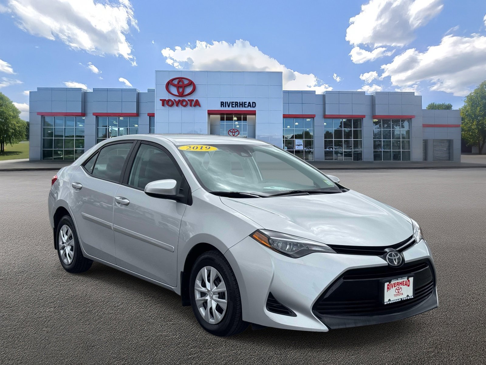 Used 2019 Toyota Corolla L w/ Body Protection Package FWD image 2