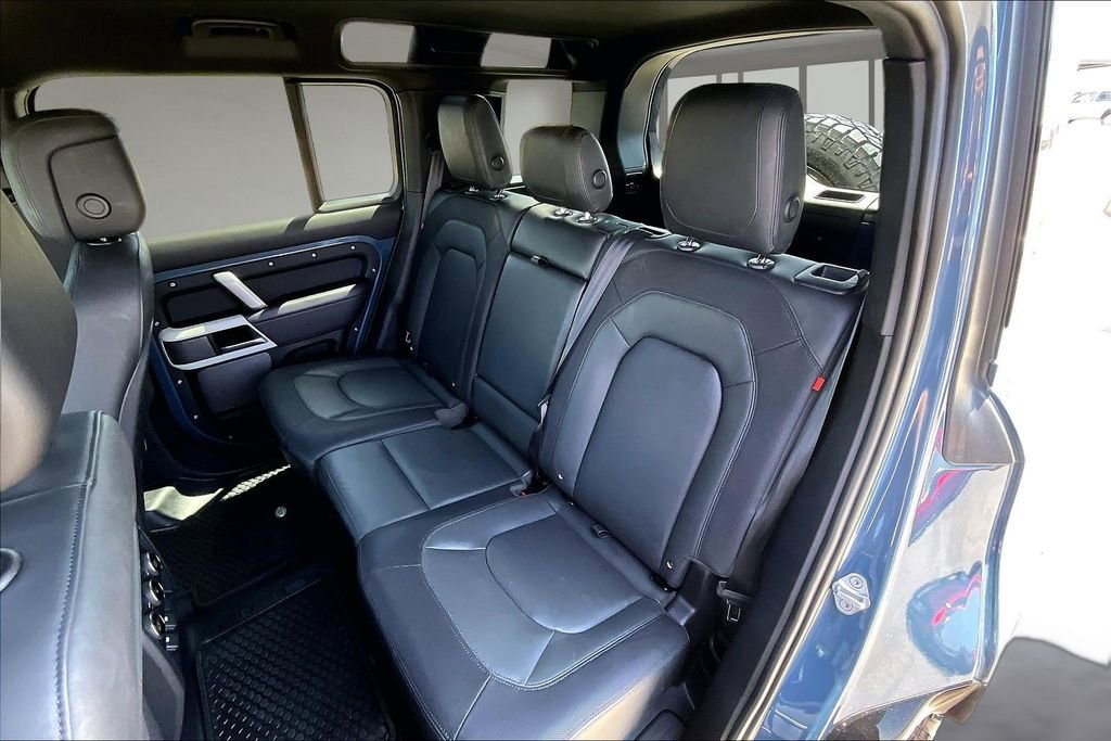 Used 2023 Land Rover Defender 110 X-Dynamic SE AWD/4WD image 27