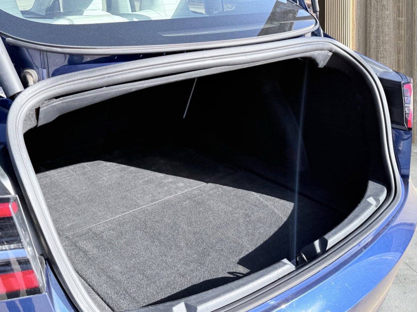 Used 2021 Tesla Model 3 Long Range image 9