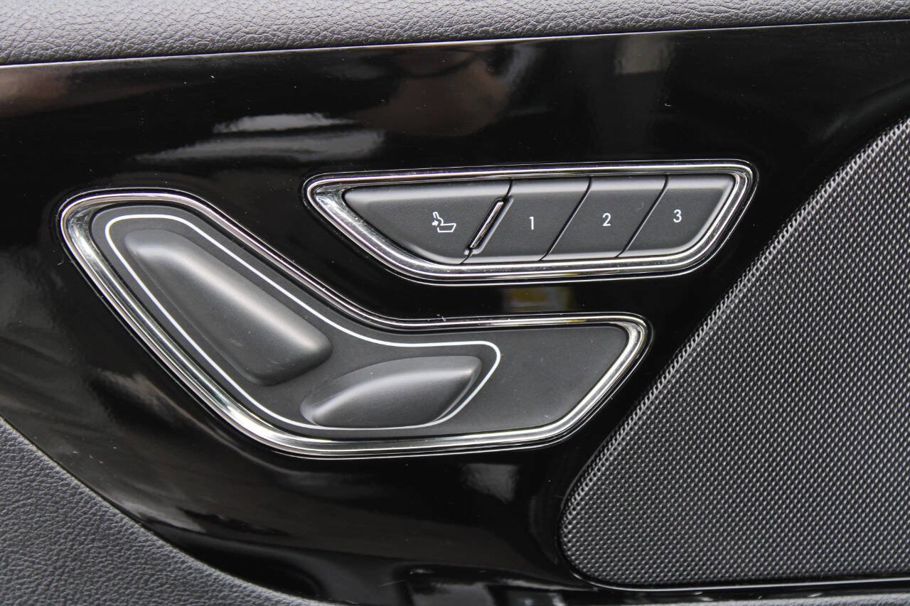 Used 2022 Lincoln Aviator AWD image 16