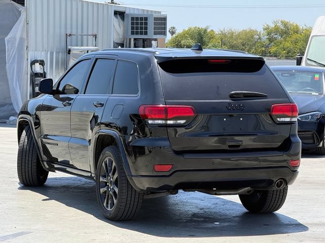 Used 2019 Jeep Grand Cherokee Altitude RWD video 2