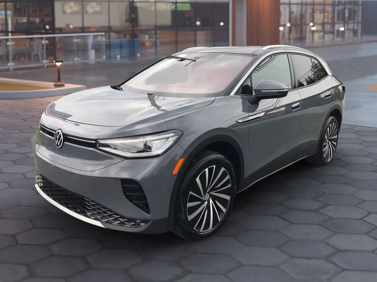 Used 2023 Volkswagen ID.4 Pro S Plus image 6