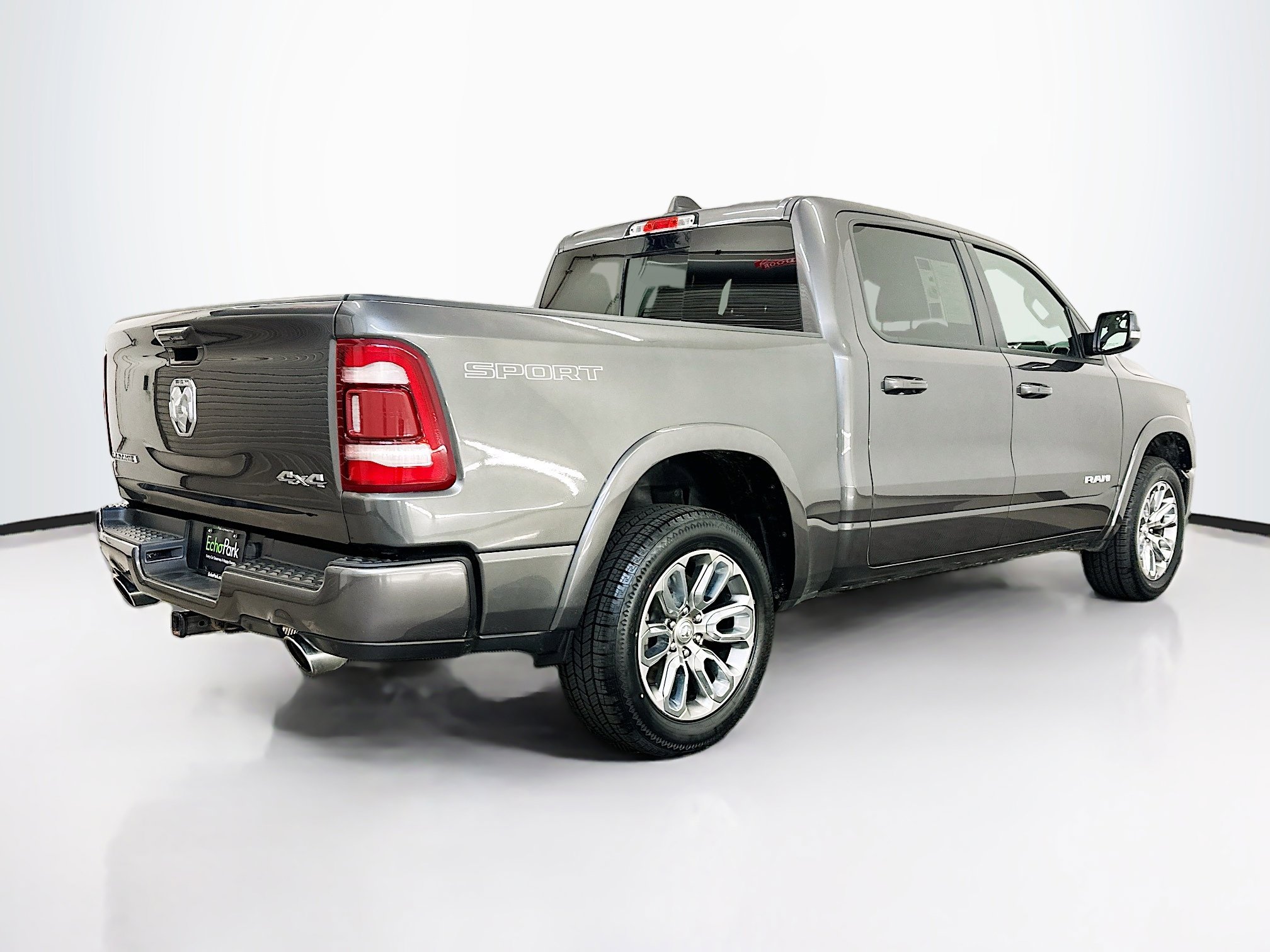 Used 2022 RAM 1500 Laramie w/ Sport Appearance Package image 9