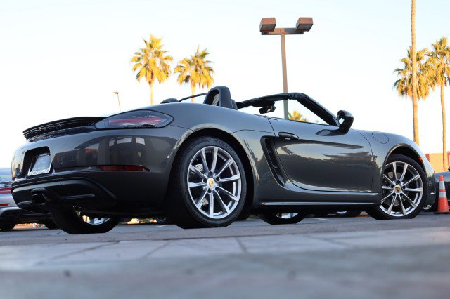 Used 2017 Porsche 718 Boxster image 20