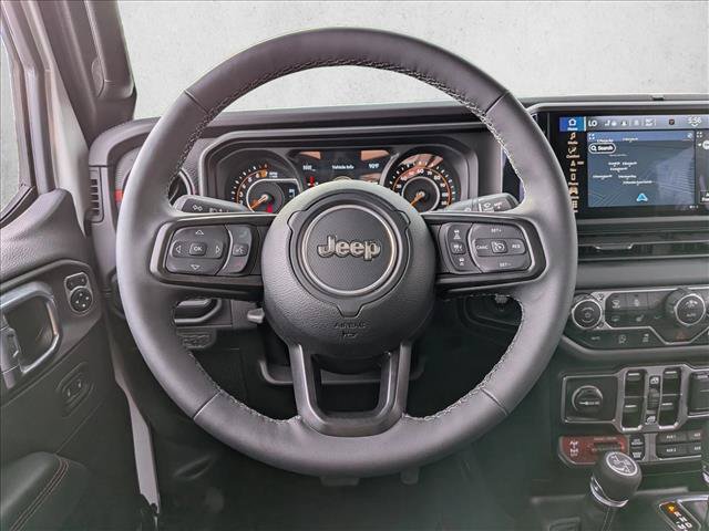 Used 2025 Jeep Gladiator Rubicon AWD/4WD image 14