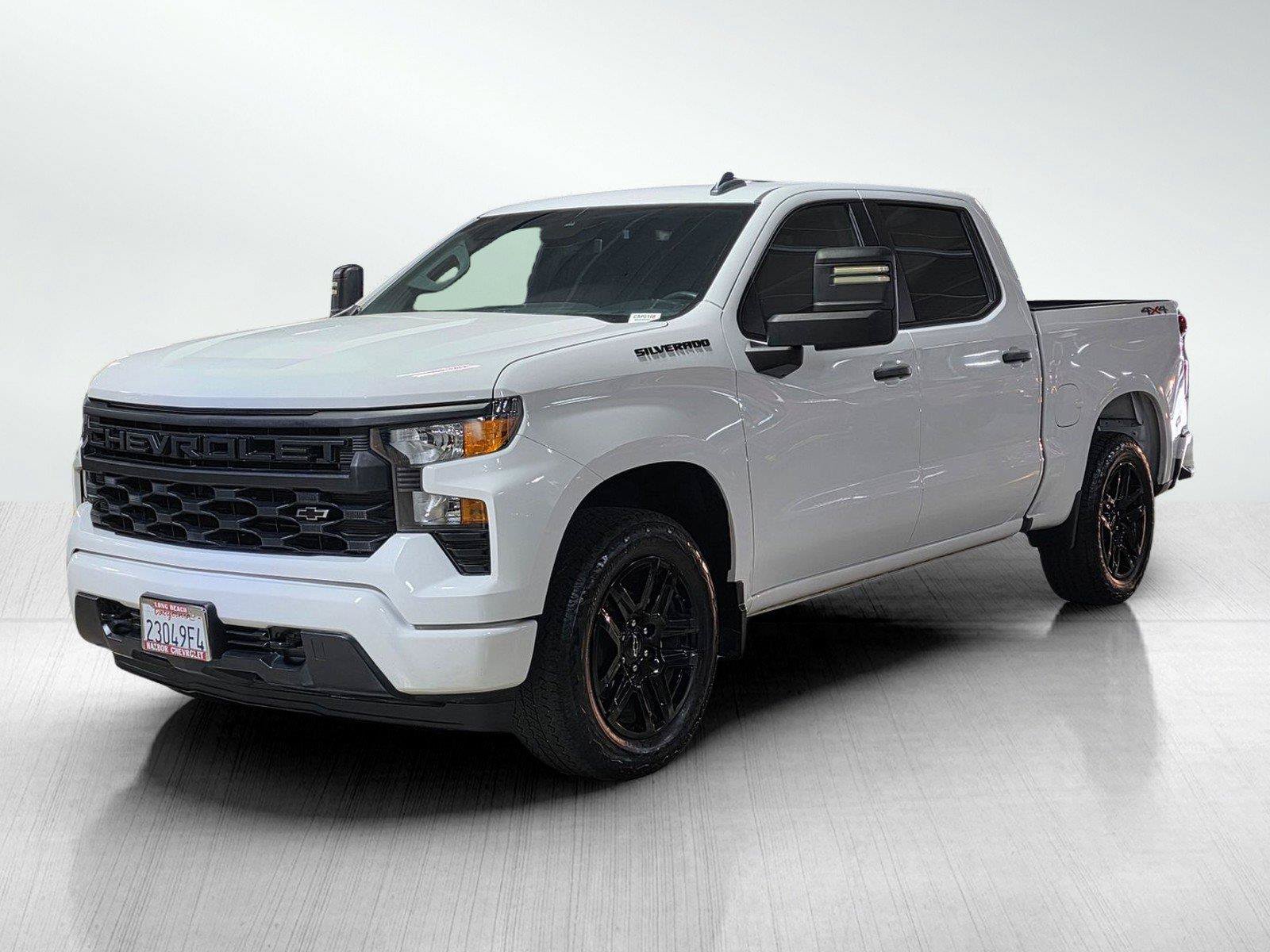 Used 2023 Chevrolet Silverado 1500 Custom w/ LPO, Dark Essentials Package AWD/4WD image 3