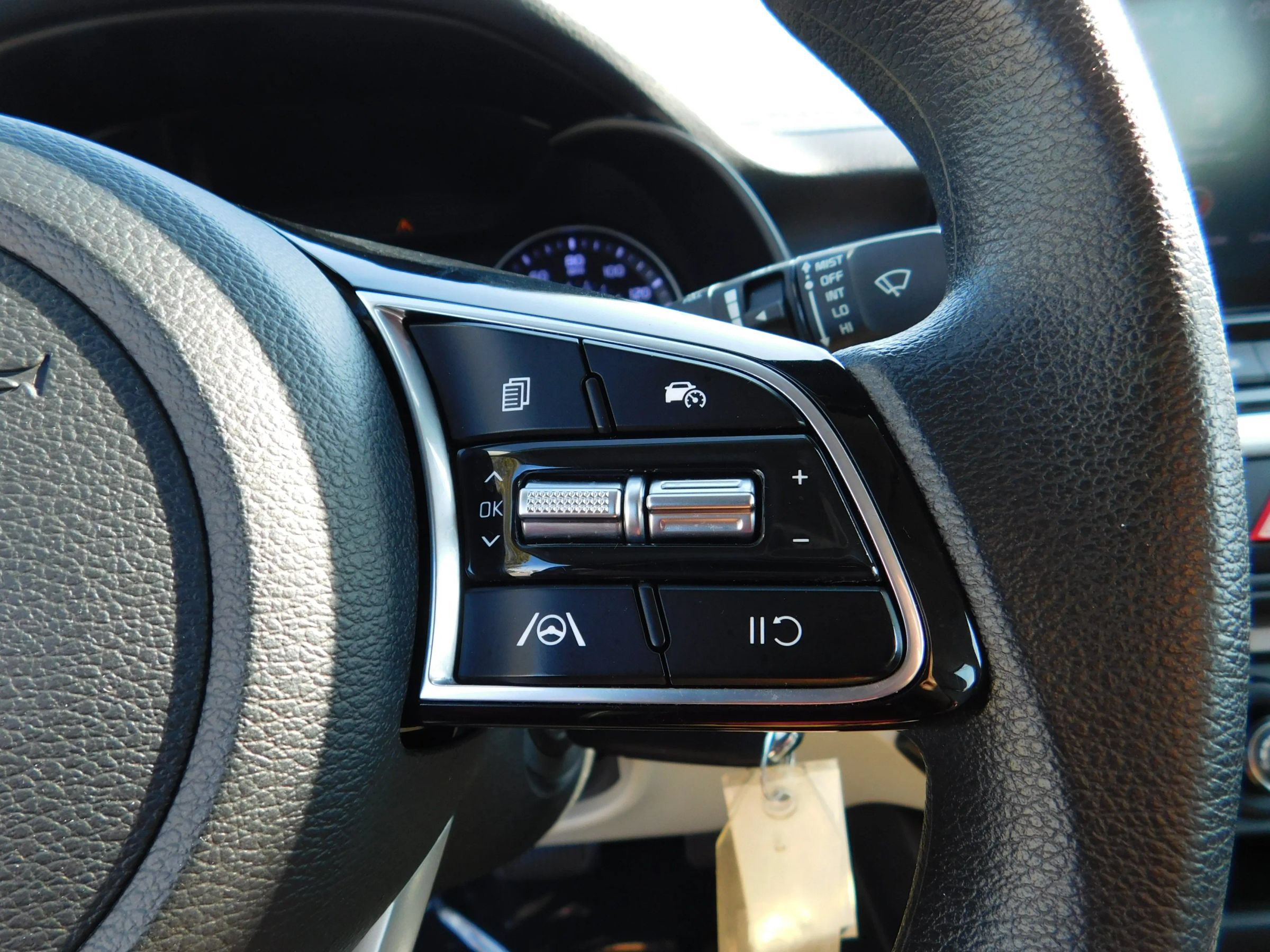 Used 2023 Kia Forte LXS FWD image 20