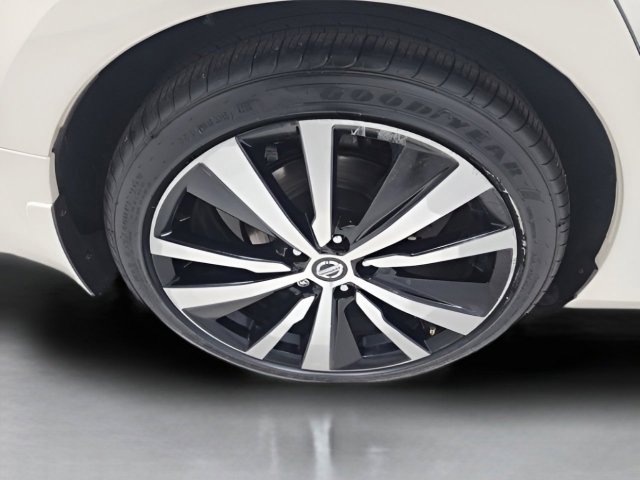 Used 2019 Nissan Altima 2.5 SR image 13