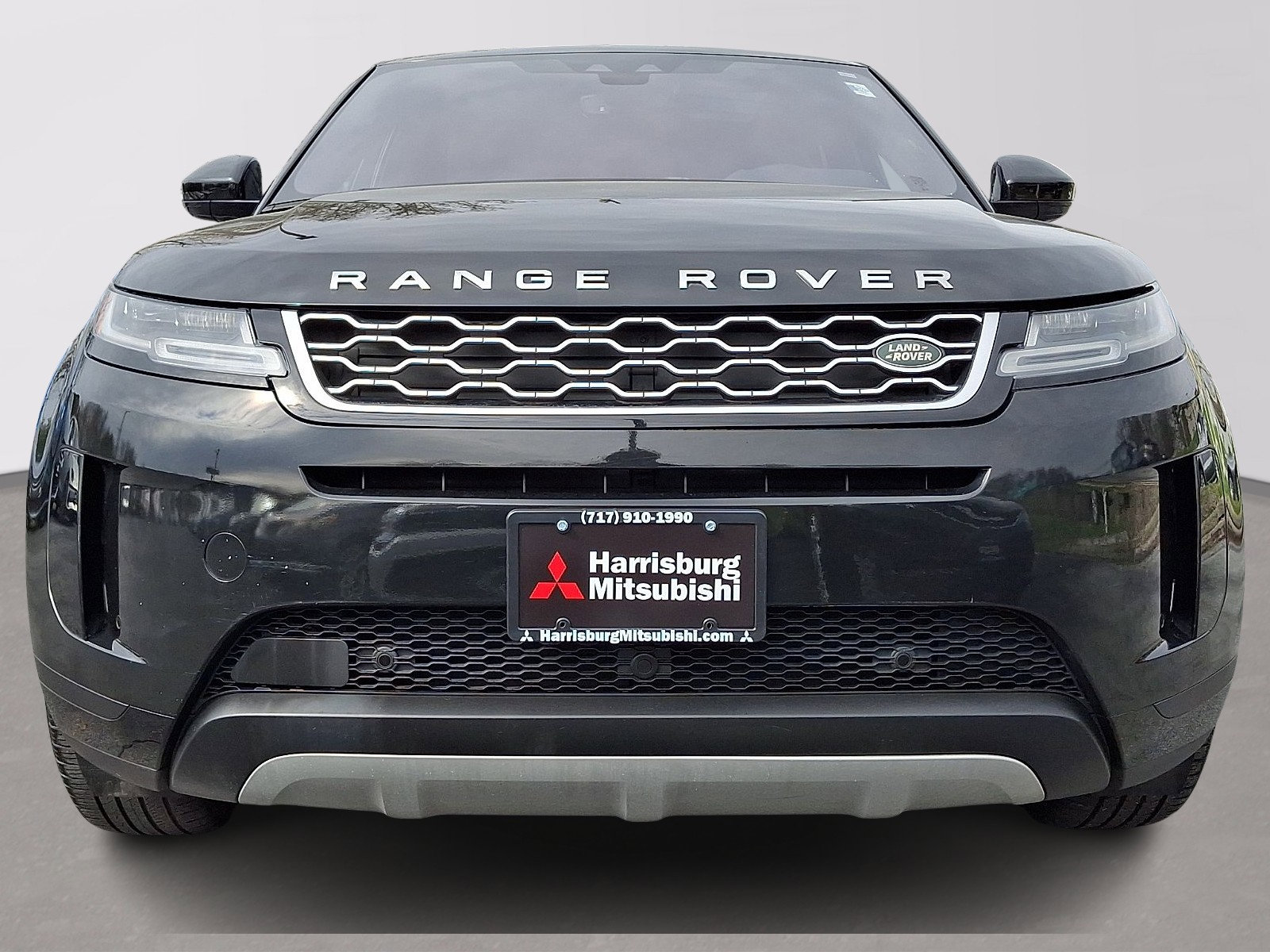 Used 2020 Land Rover Range Rover Evoque SE image 2