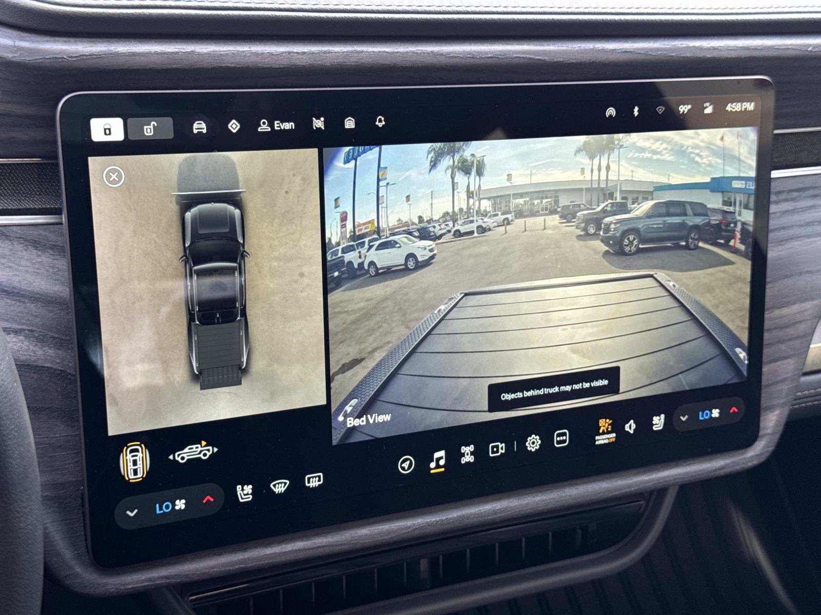 Used 2022 Rivian R1T Adventure AWD/4WD image 19