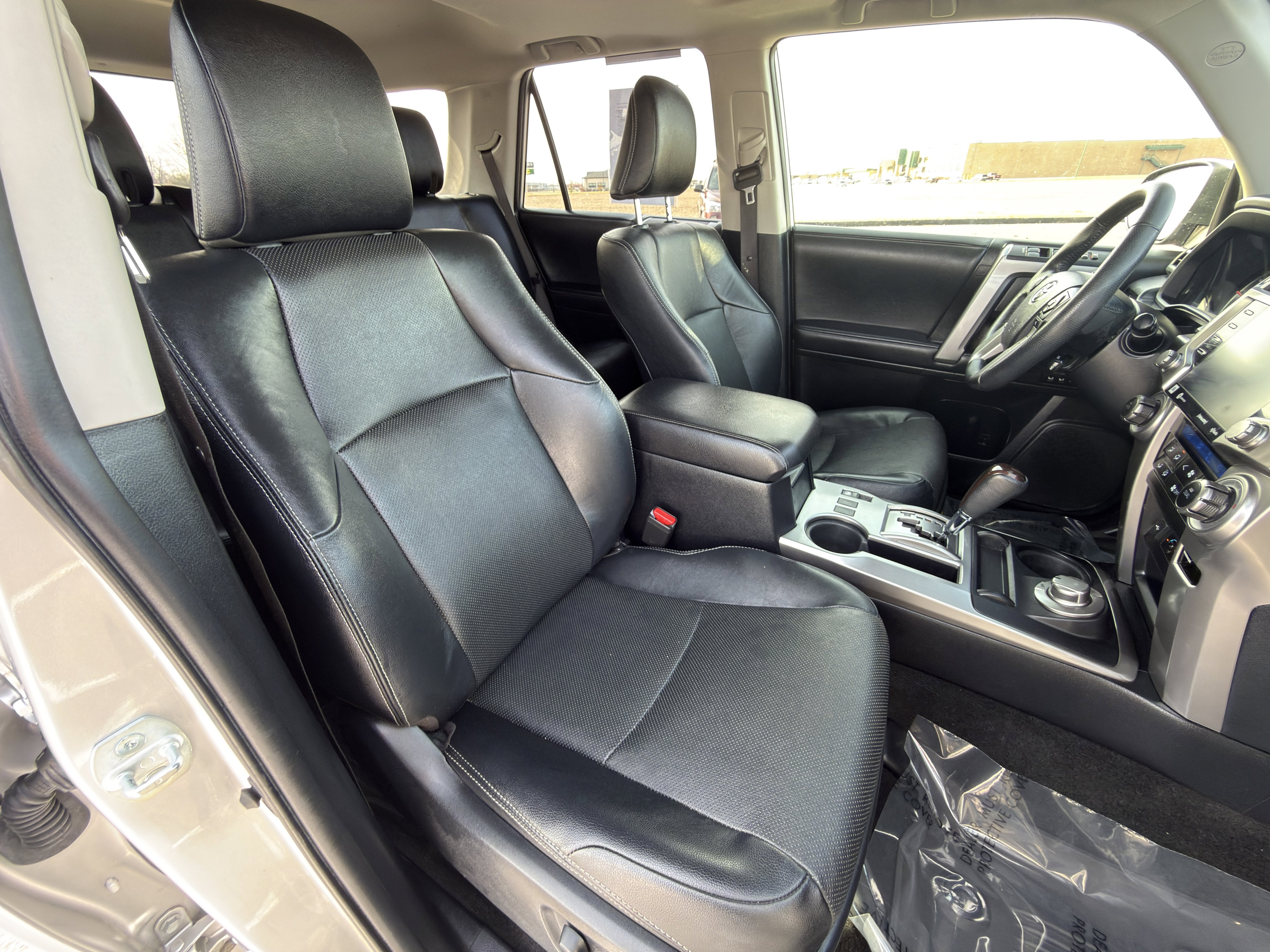 Used 2021 Toyota 4Runner Limited AWD/4WD image 13