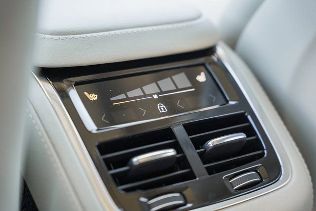 New 2026 Volvo XC90 B6 Ultra w/ Protection Package Premier image 32