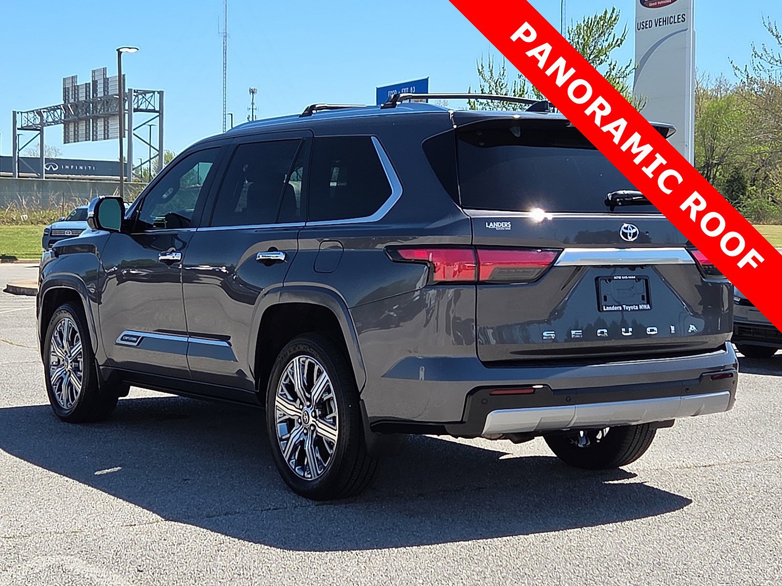 Used 2024 Toyota Sequoia Capstone AWD/4WD image 4