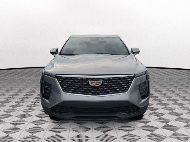 Certified 2024 Cadillac XT4 Luxury FWD image 2