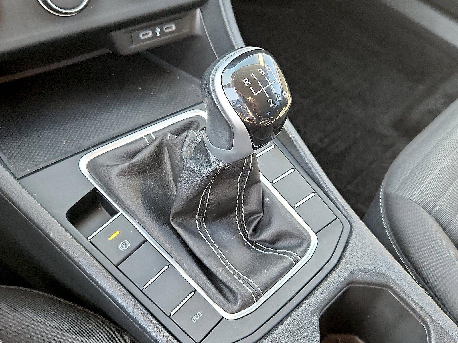 Certified 2024 Volkswagen Jetta S FWD image 14