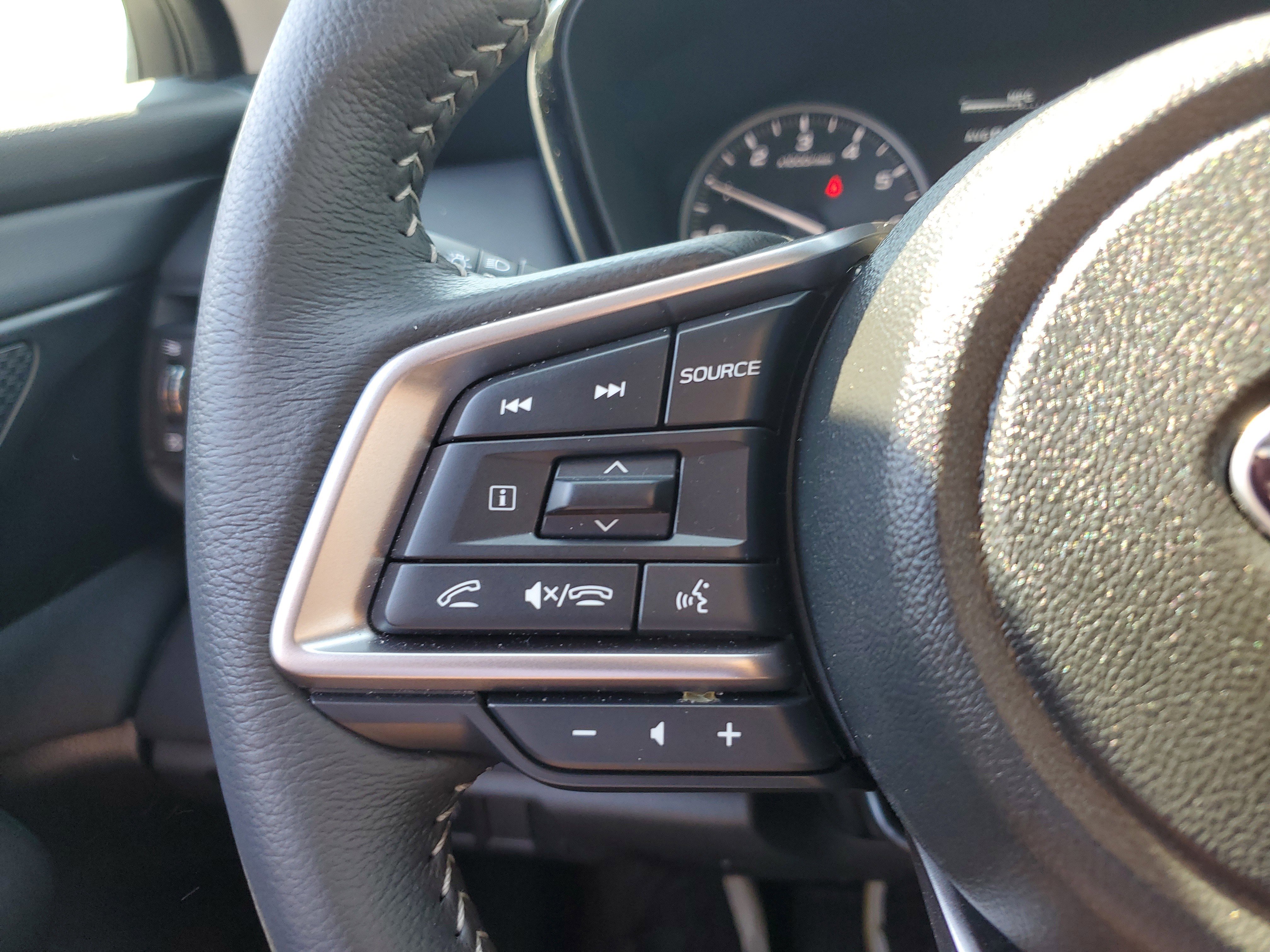 Used 2025 Subaru Outback Premium w/ Popular Package #1A image 21
