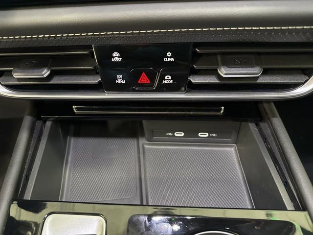 Used 2024 Volkswagen Atlas SE image 19