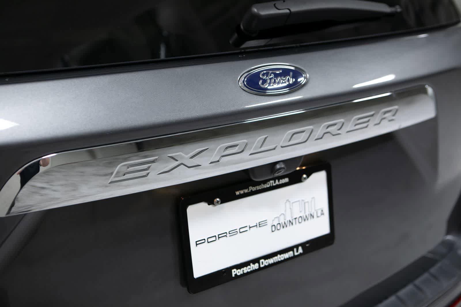Used 2023 Ford Explorer XLT RWD image 19