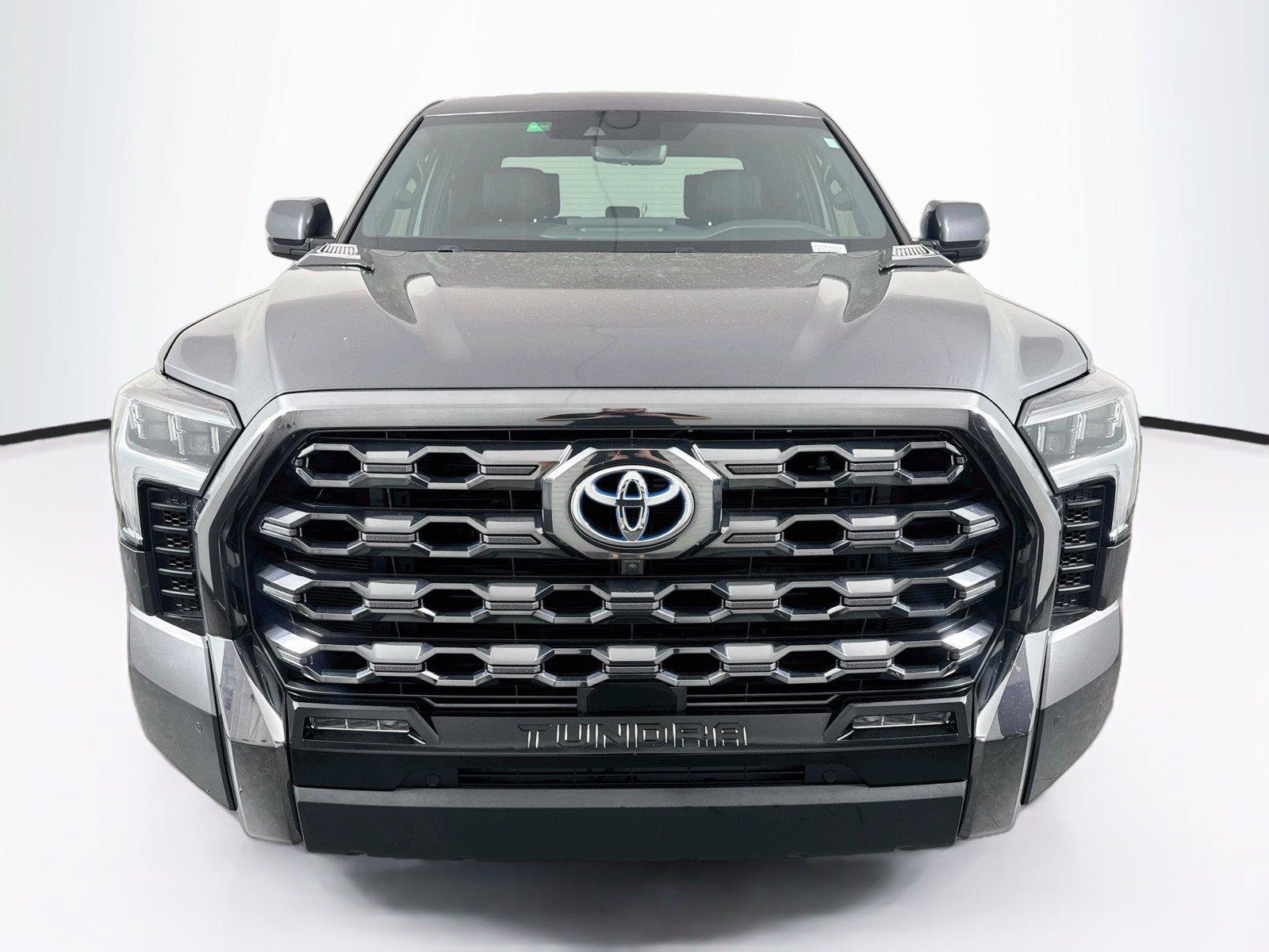 Used 2024 Toyota Tundra Platinum AWD/4WD image 9