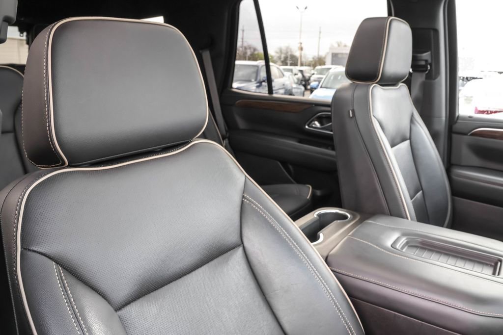 Used 2021 Chevrolet Tahoe Premier w/ Premium Package AWD/4WD image 45