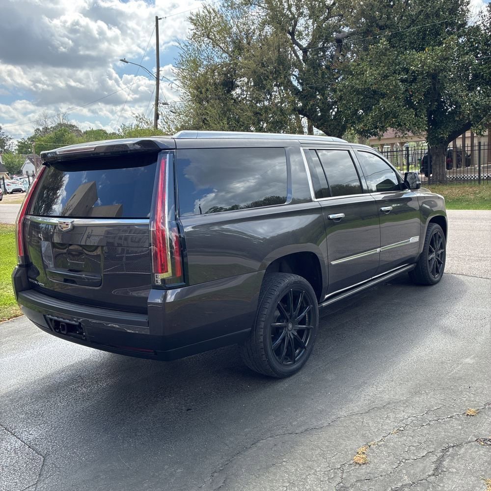 Used 2016 Cadillac Escalade ESV Platinum image 5